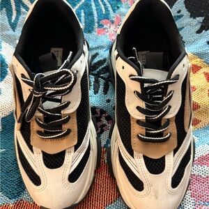 Steve Madden Black and White Sneakers